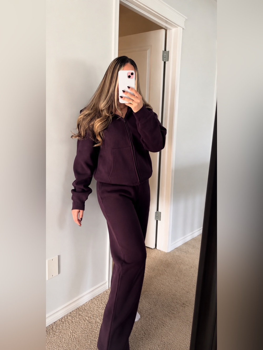 Aritzia Cozy Fleece Sweatfleece Set in Deep Purple (Noble), Size Small
